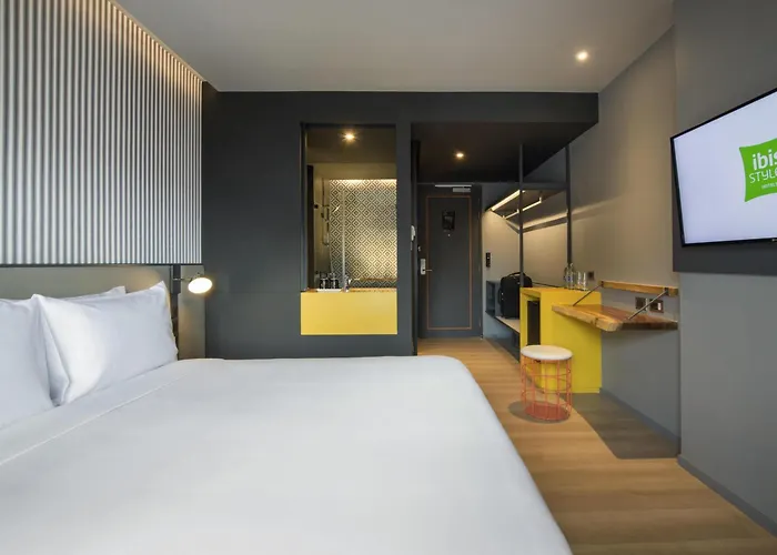 Ibis Styles Sukhumvit 4 3*
